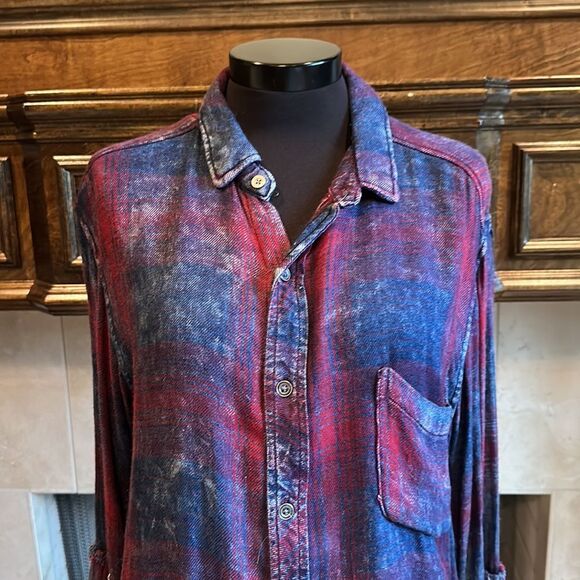 VINTAGE HAVANA blue and red plaid cropped button down w/fringe bell sleeves. - Picture 2 of 9